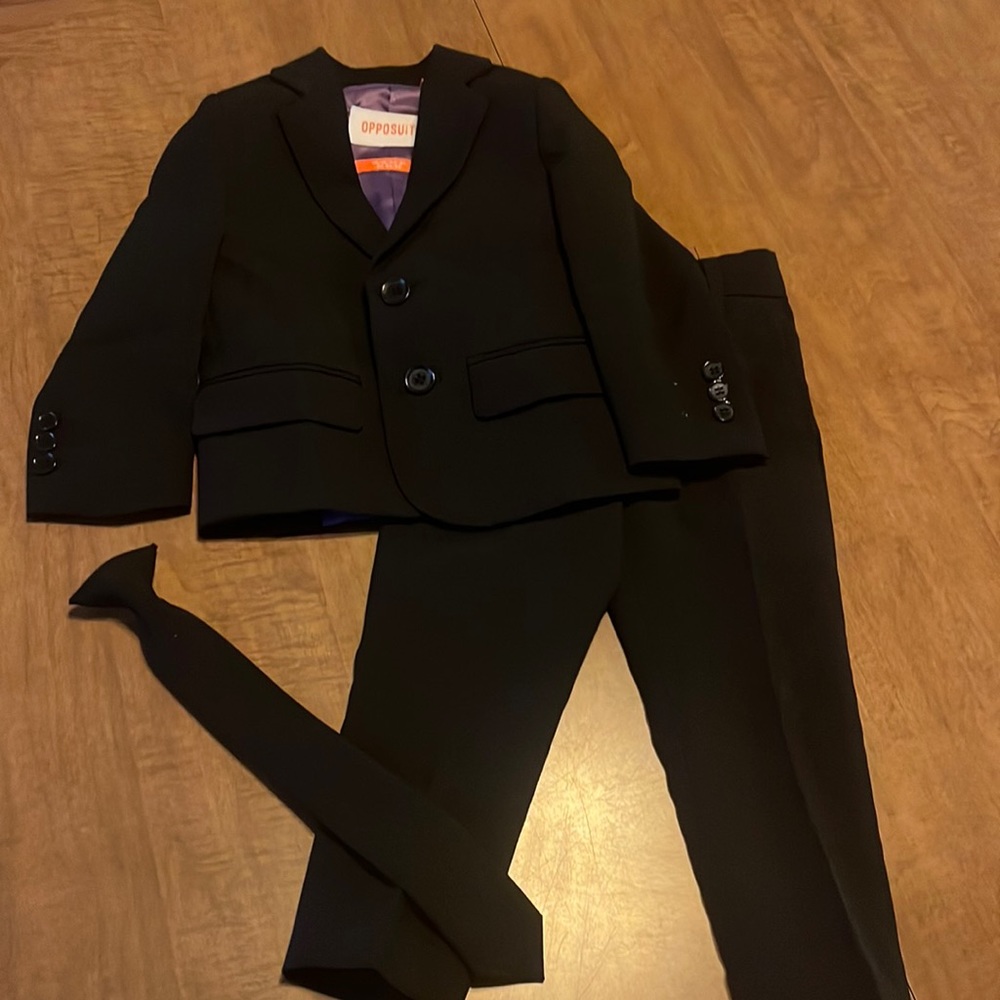 OppoSuits 2Y Black Suit Adjustable Pants & Clip-On Tie 2T formal wedding tuxedo
